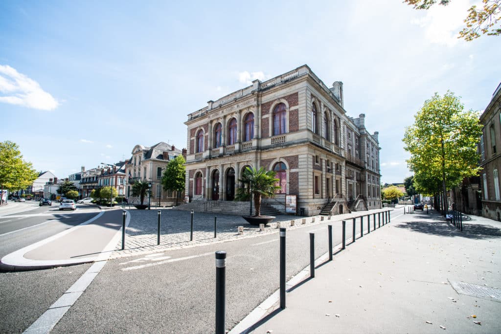 théâtre ext. (martino)